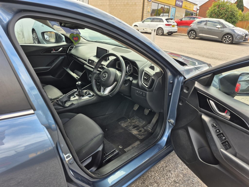 Used Mazda Mazda3 2014 for sale - 75692196: Photo 8