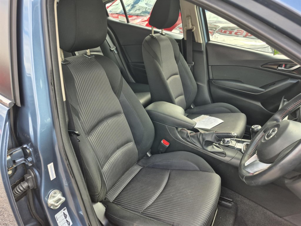 Used Mazda Mazda3 2014 for sale - 75692196: Photo 9