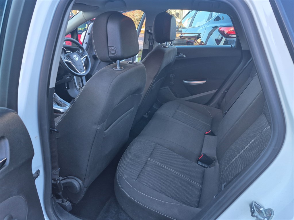 Used Vauxhall Astra 2011 for sale - 76696708: Photo 15