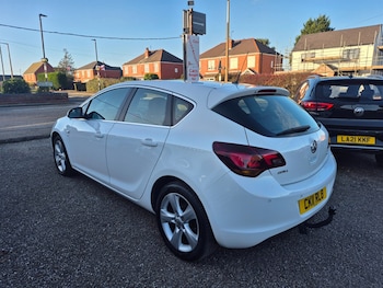 Used Vauxhall Astra 2011 for sale - 76696708: Photo