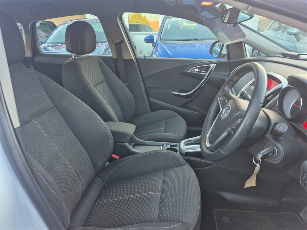 Used Vauxhall Astra 2011 for sale - 76696708: Photo 9