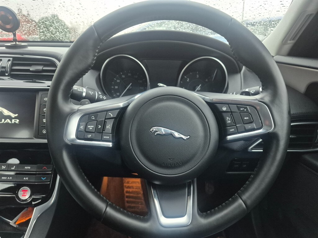 Used Jaguar XE 2017 for sale - 77563464: Photo 10