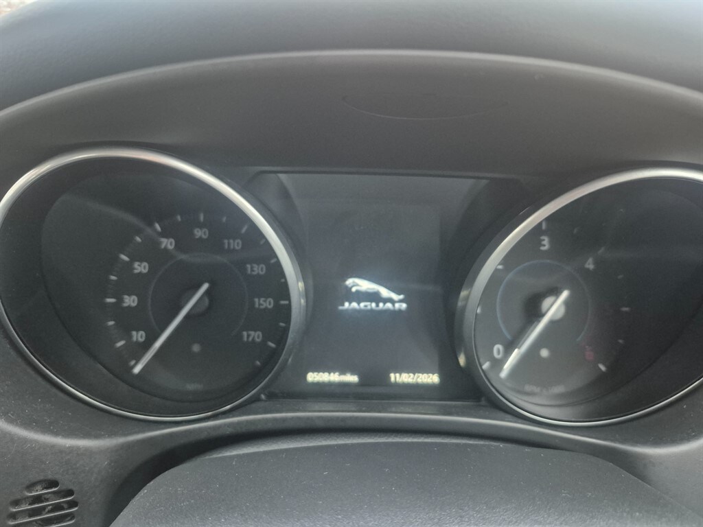 Used Jaguar XE 2017 for sale - 77563464: Photo 11