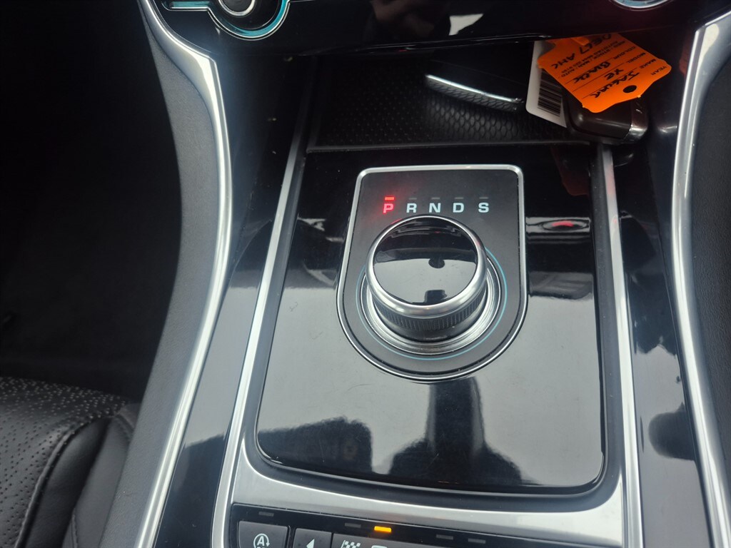 Used Jaguar XE 2017 for sale - 77563464: Photo 18