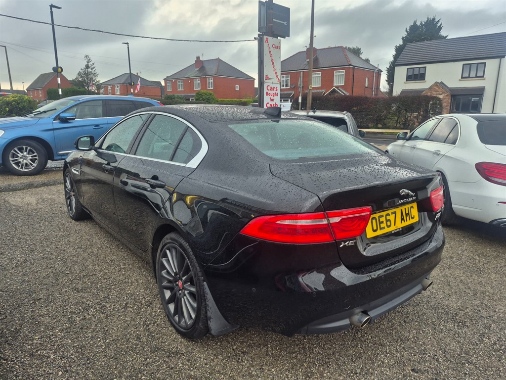 Used Jaguar XE 2017 for sale - 77563464: Photo 4