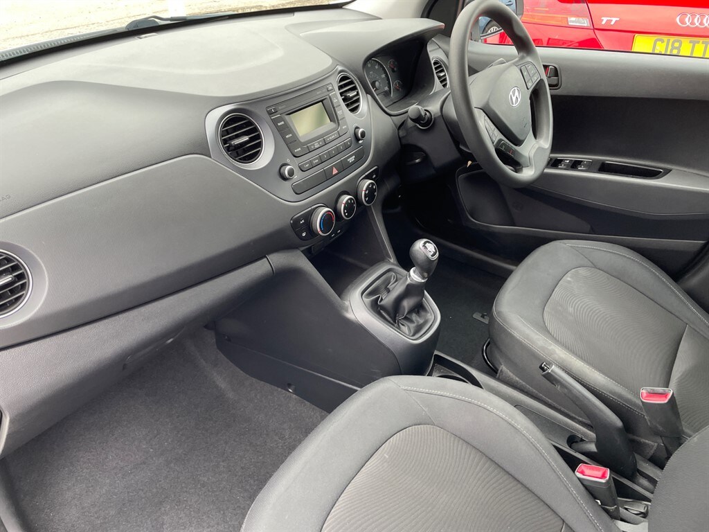 Used Hyundai i10 2017 for sale - 78180103: Photo 12