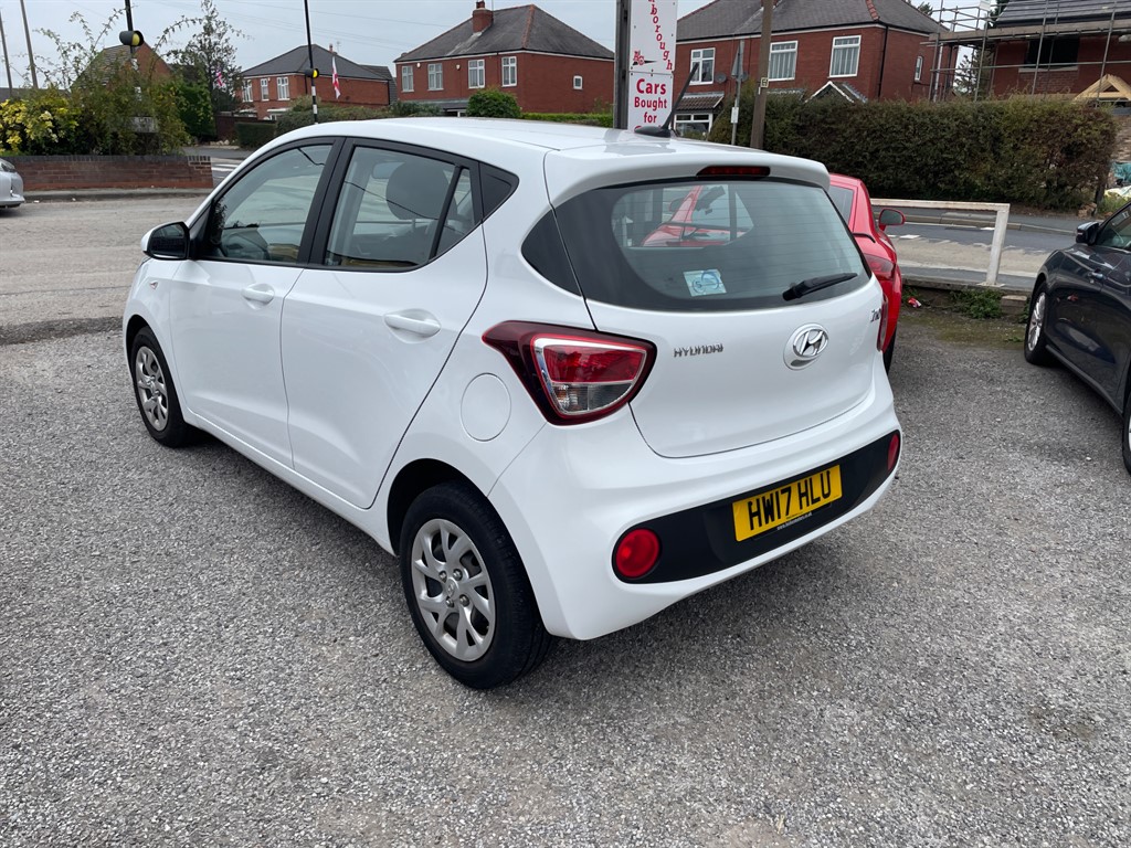 Used Hyundai i10 2017 for sale - 78180103: Photo 4