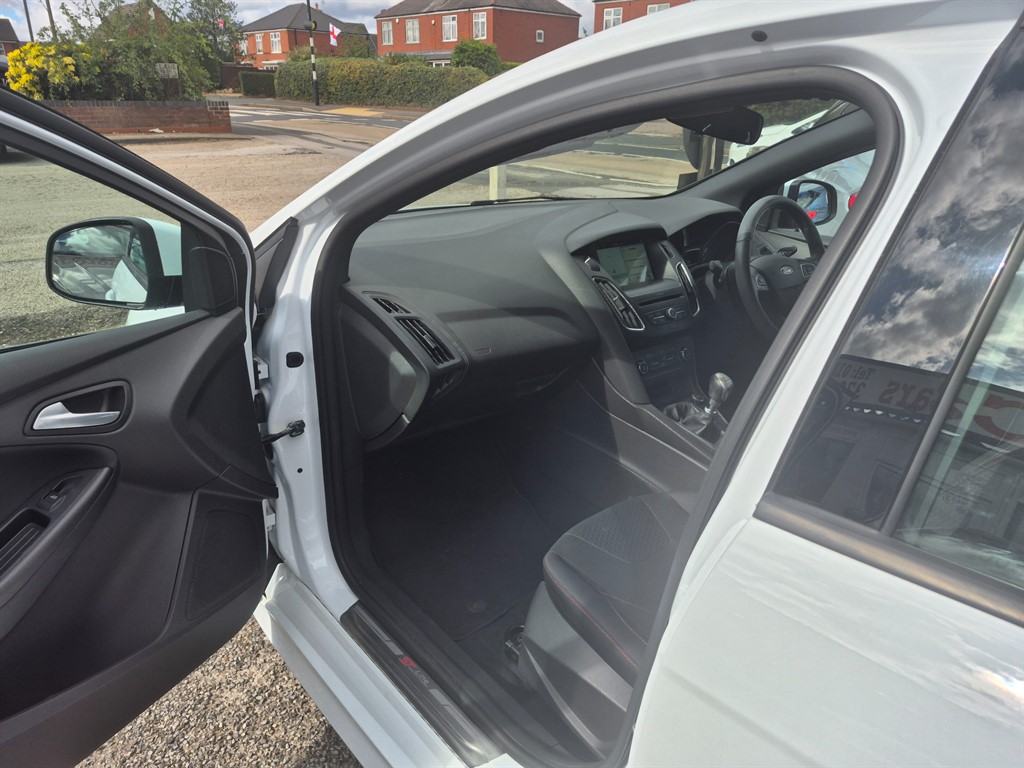 Used Ford Focus 2018 for sale - 75972670: Photo 15