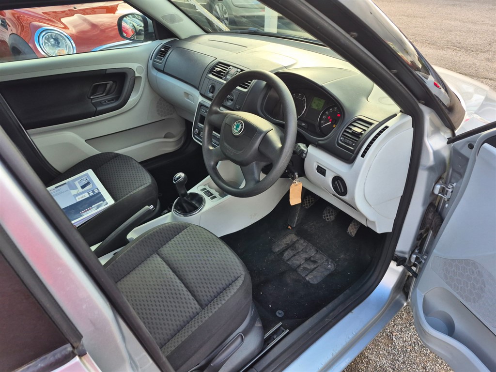 Used Skoda Fabia 2010 for sale - 77877902: Photo 7