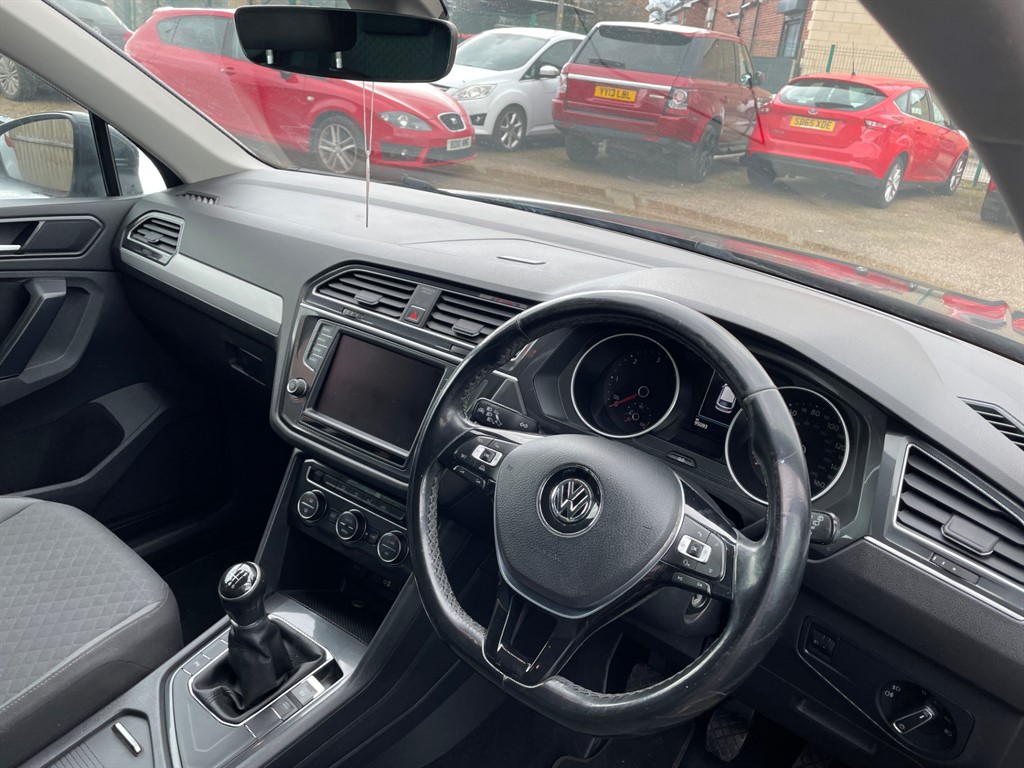 Used Volkswagen Tiguan 2017 for sale - 77877941: Photo 3