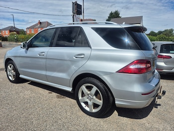 Used Mercedes-Benz M Class 2013 for sale - 79474183: Photo