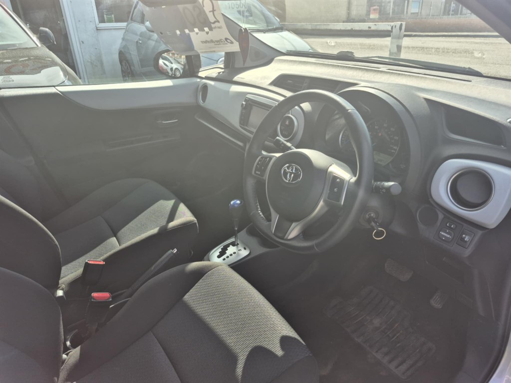 Used Toyota Yaris 2014 for sale - 75692194: Photo 4