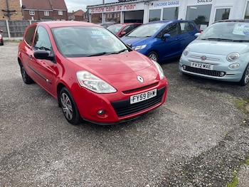 Used Renault Clio 2009 for sale - 76428409: Photo