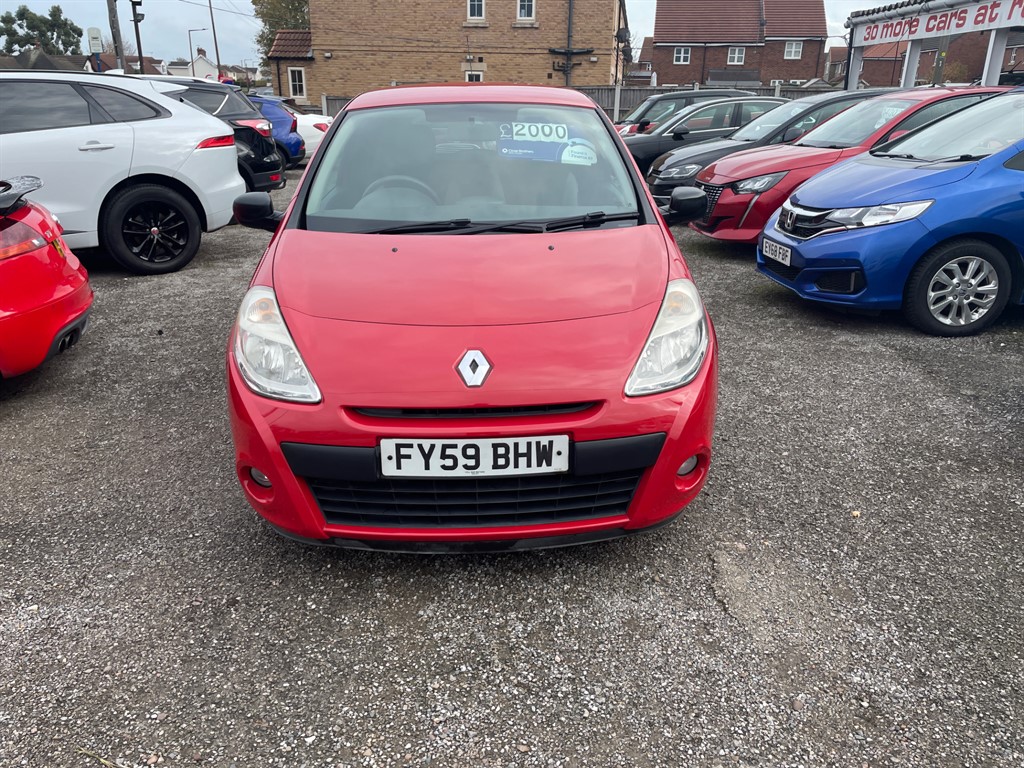 Used Renault Clio 2009 for sale - 76428409: Photo 2