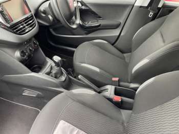 Used Peugeot 208 2015 for sale - 75369724: Photo