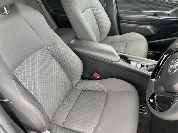 Used Toyota C-HR 2021 for sale - 75570524: Photo 9