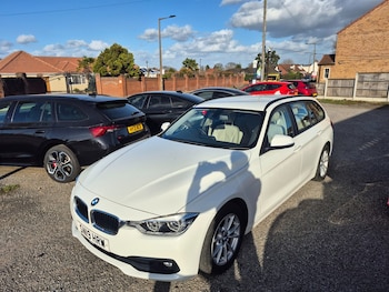 Used BMW 3 Series 2019 for sale - 77833809: Photo