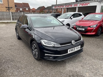 Volkswagen - Golf