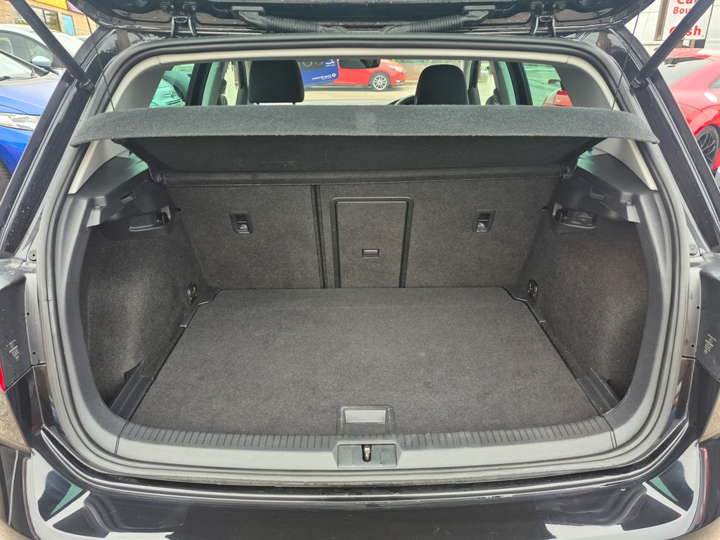 Used Volkswagen Golf 2019 for sale - 76161665: Photo 8