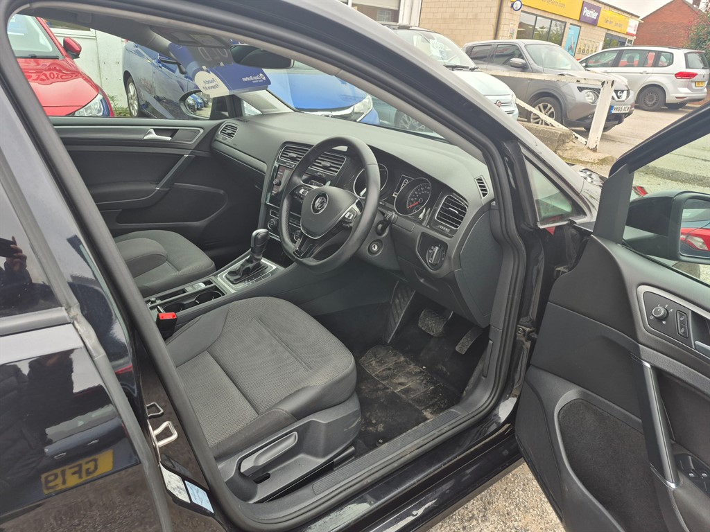 Used Volkswagen Golf 2019 for sale - 76161665: Photo 9