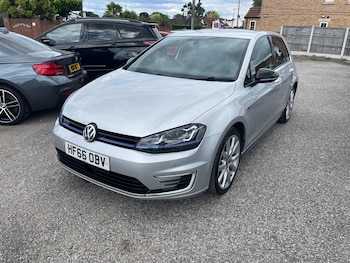 Used Volkswagen Golf 2016 for sale - 75570389: Photo