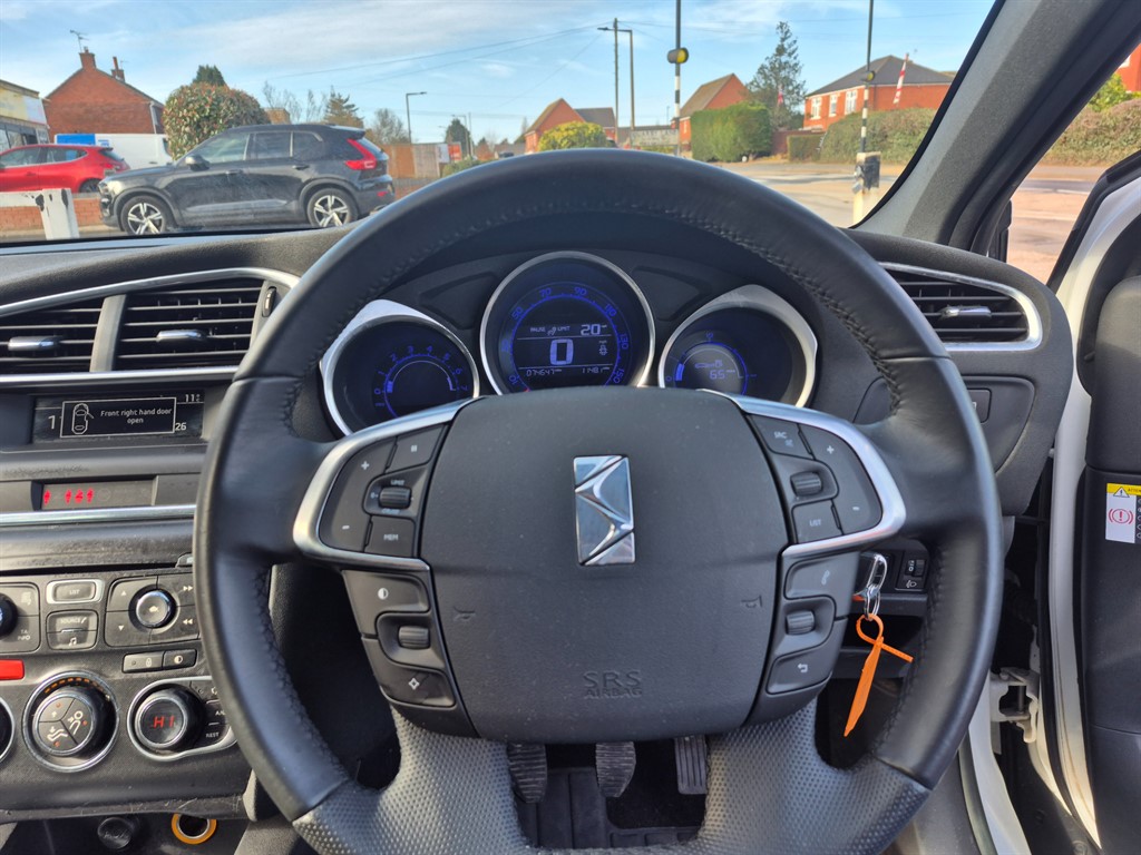 Used Citroen DS4 2014 for sale - 77732849: Photo 10