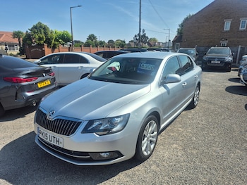 Used Skoda Superb 2015 for sale - 79311902: Photo