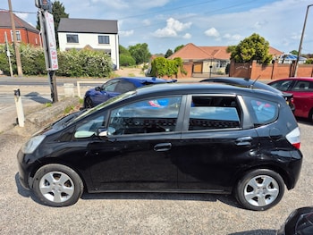 Used Honda Jazz 2010 for sale - 78523867: Photo