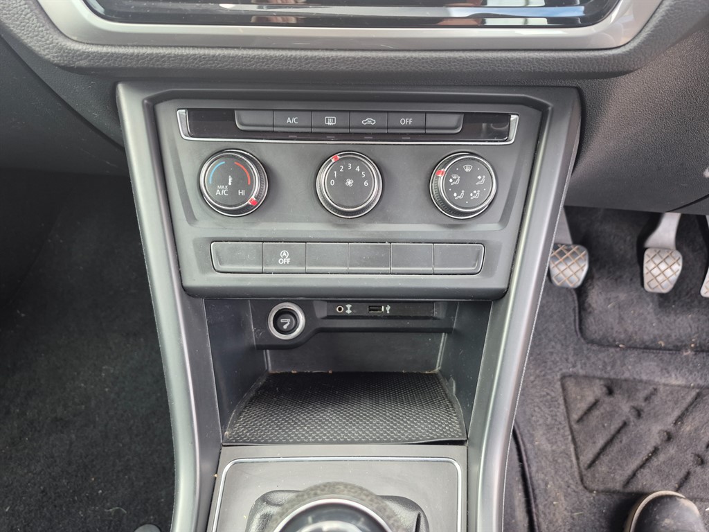 Used Volkswagen Touran 2017 for sale - 76366700: Photo 15