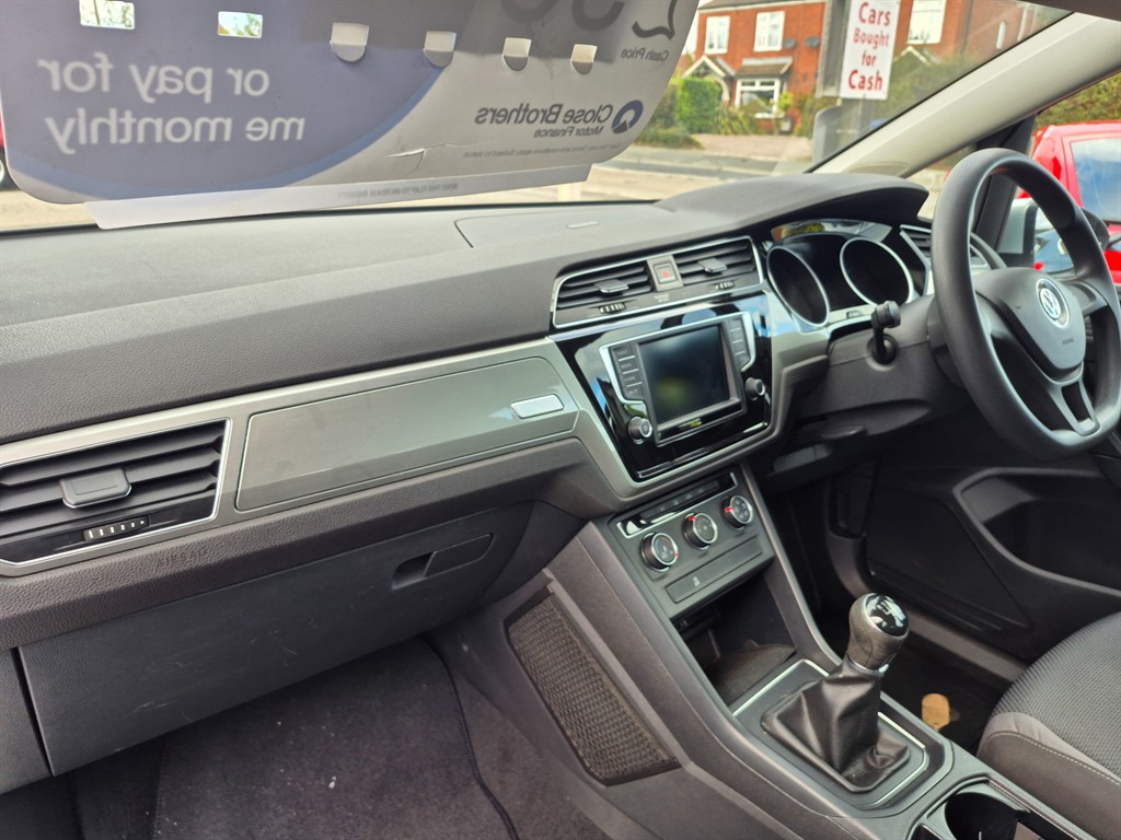 Used Volkswagen Touran 2017 for sale - 76366700: Photo 18