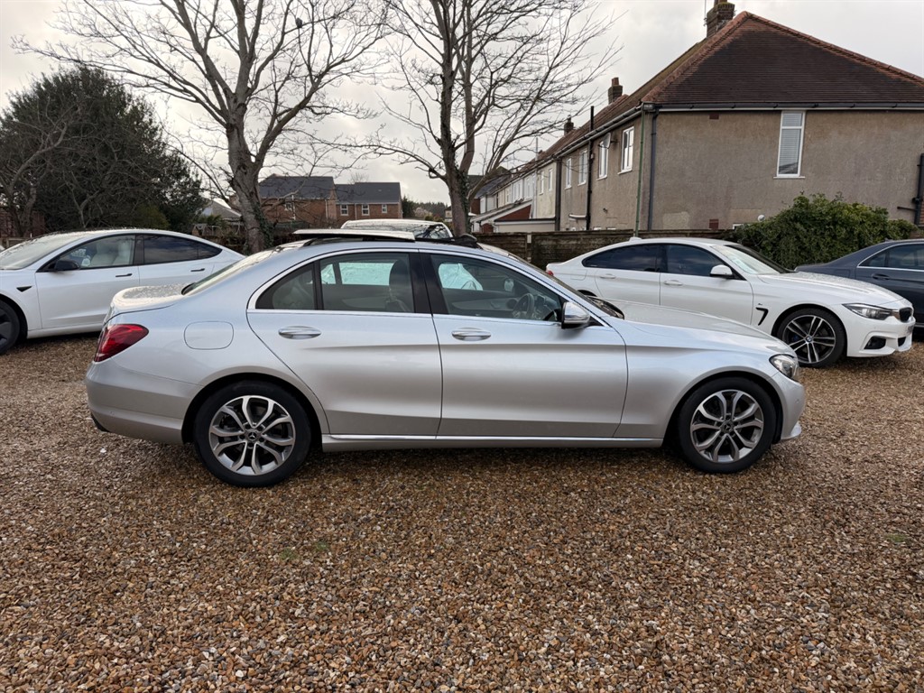 Used Mercedes-Benz C Class 2017 for sale - 77698919: Photo 4