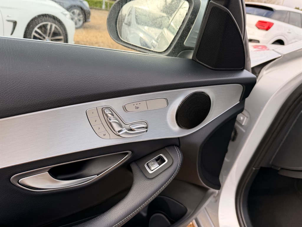 Used Mercedes-Benz C Class 2017 for sale - 77698919: Photo 9