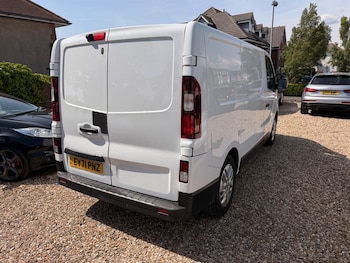 Used Nissan NV300 2021 for sale - 78523885: Photo