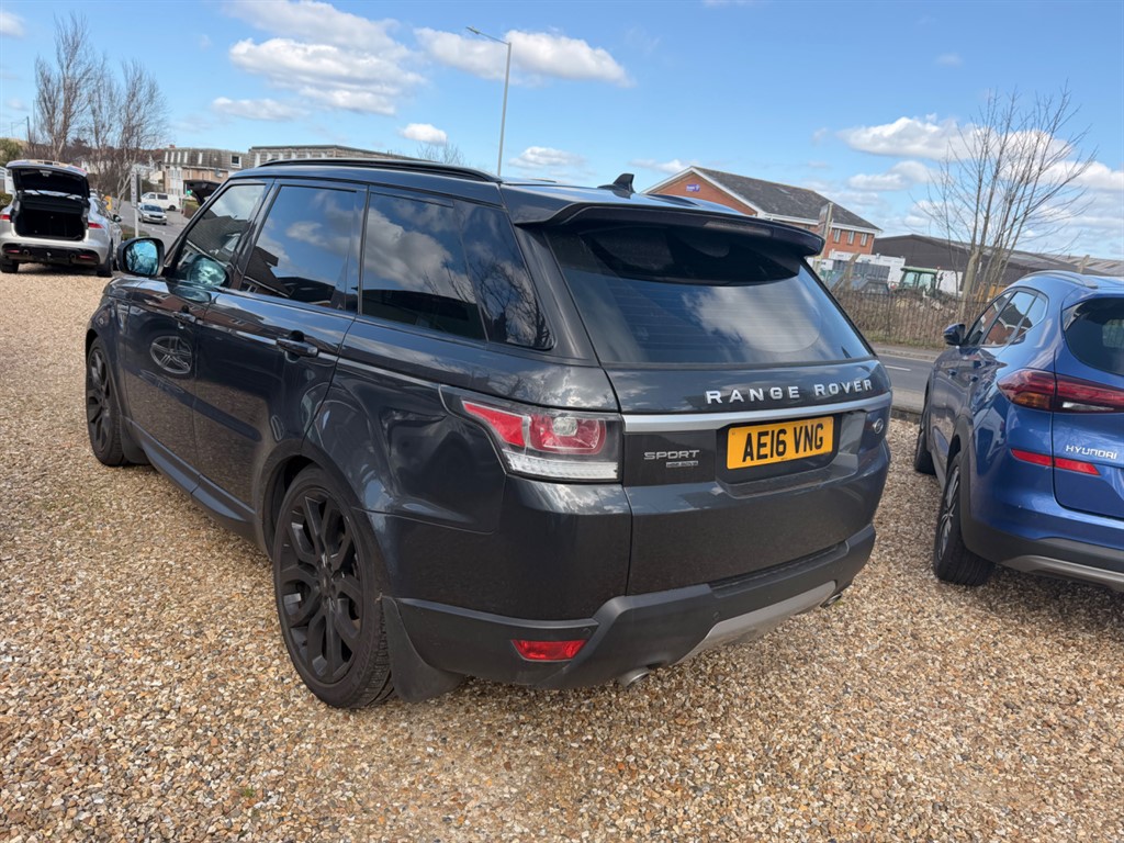 Used Land Rover Range Rover Sport 2016 for sale - 77890215: Photo 4