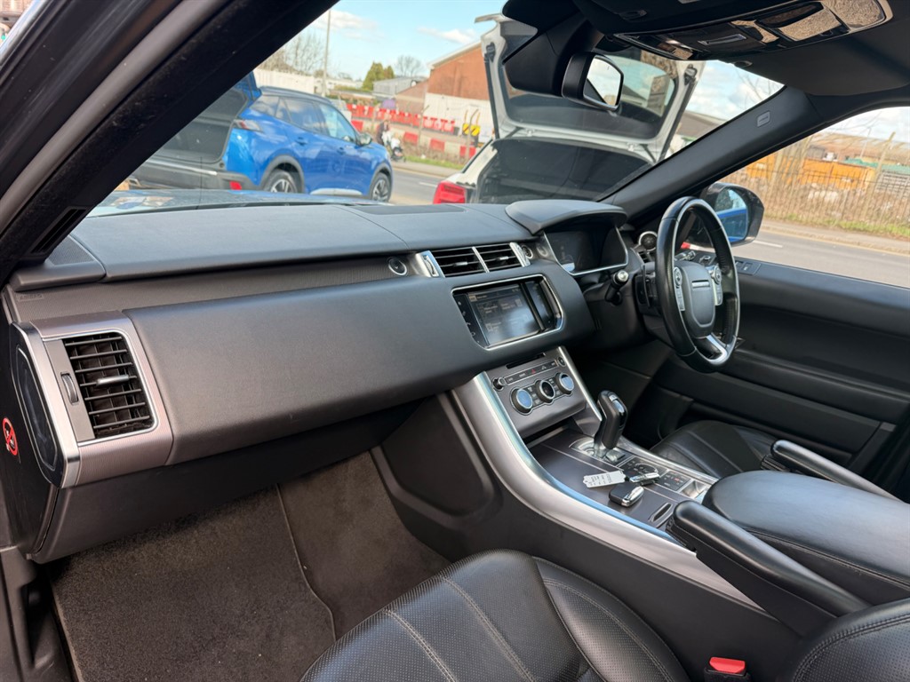 Used Land Rover Range Rover Sport 2016 for sale - 77890215: Photo 5