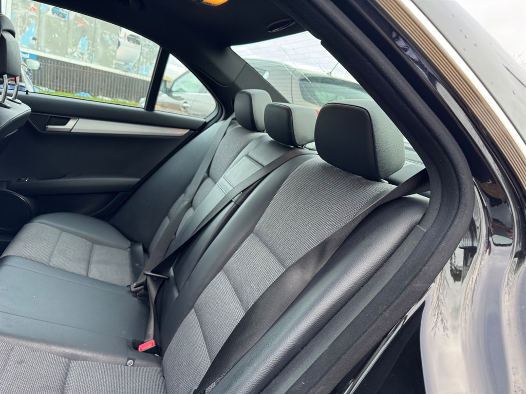 Used Mercedes-Benz C Class 2013 for sale - 77137957: Photo 5
