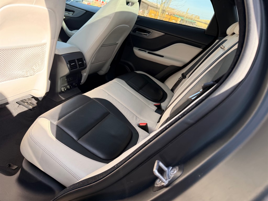 Used Jaguar F-Pace 2018 for sale - 77718291: Photo 12