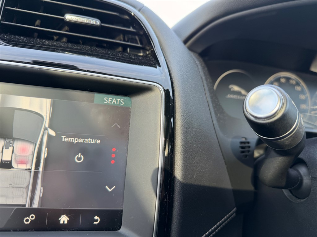 Used Jaguar F-Pace 2018 for sale - 77718291: Photo 27