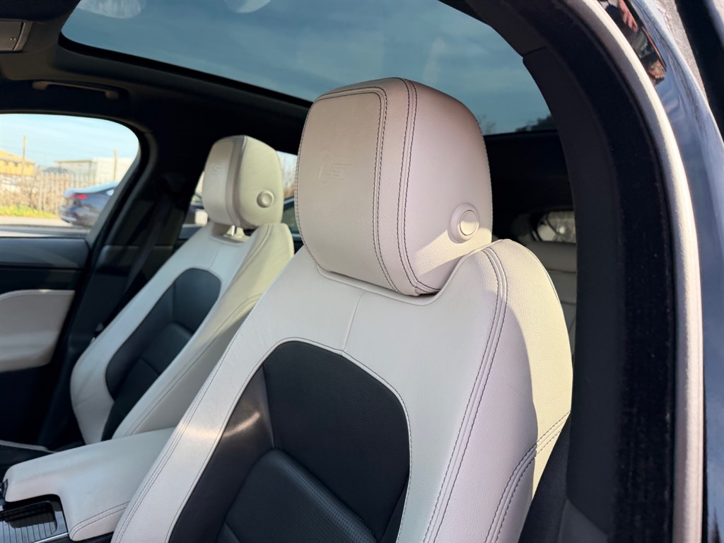 Used Jaguar F-Pace 2018 for sale - 77718291: Photo 6