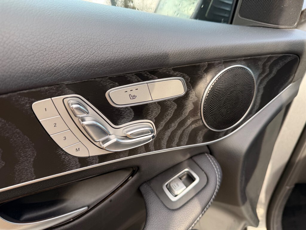 Used Mercedes-Benz GLC 2018 for sale - 77381232: Photo 11