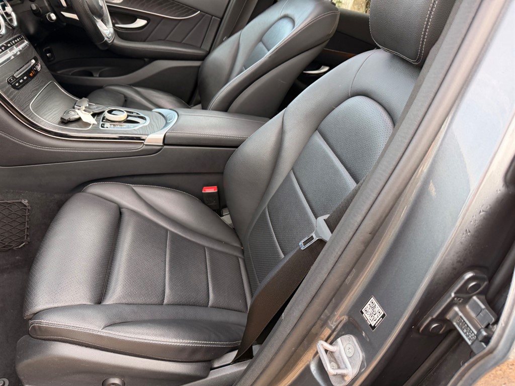 Used Mercedes-Benz GLC 2018 for sale - 77381232: Photo 14