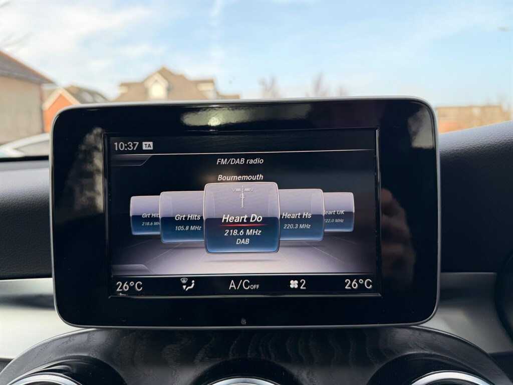 Used Mercedes-Benz GLC 2018 for sale - 77381232: Photo 32