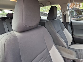 Used Toyota Auris 2015 for sale - 78523870: Photo