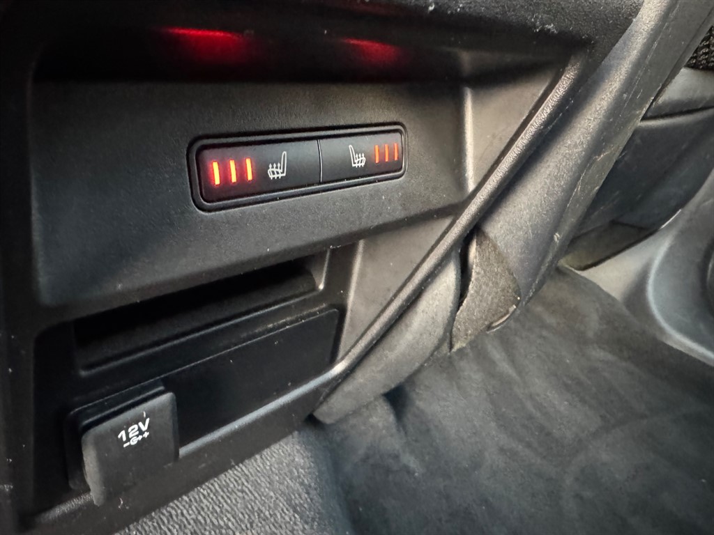 Used Land Rover Discovery Sport 2015 for sale - 77137945: Photo 18