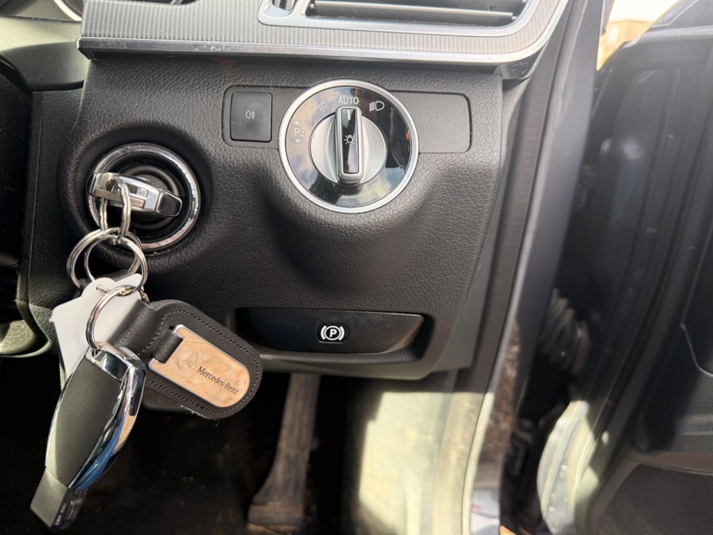 Used Mercedes-Benz E Class 2015 for sale - 77532389: Photo 15