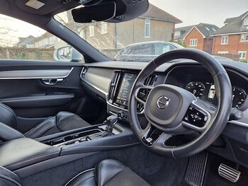 Used Volvo V90 2018 for sale - 77810517: Photo