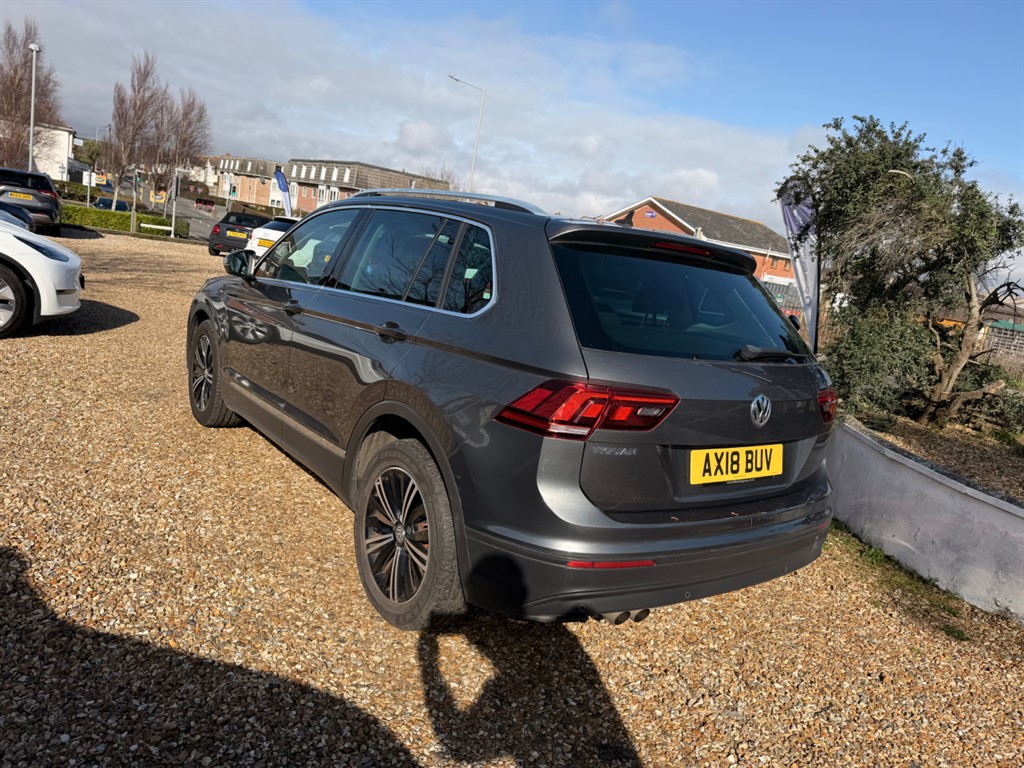Used Volkswagen Tiguan 2018 for sale - 77653375: Photo 4