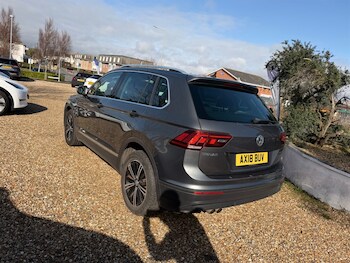 Used Volkswagen Tiguan 2018 for sale - 77653375: Photo