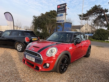 MINI Hatch feature image