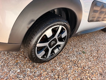 Used Citroen C4 Cactus 2017 for sale - 79479304: Photo